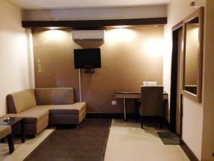 Pacific Inn Gurgaon Sec 41 Exterior photo