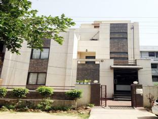 Pacific Inn Gurgaon Sec 41 Exterior photo